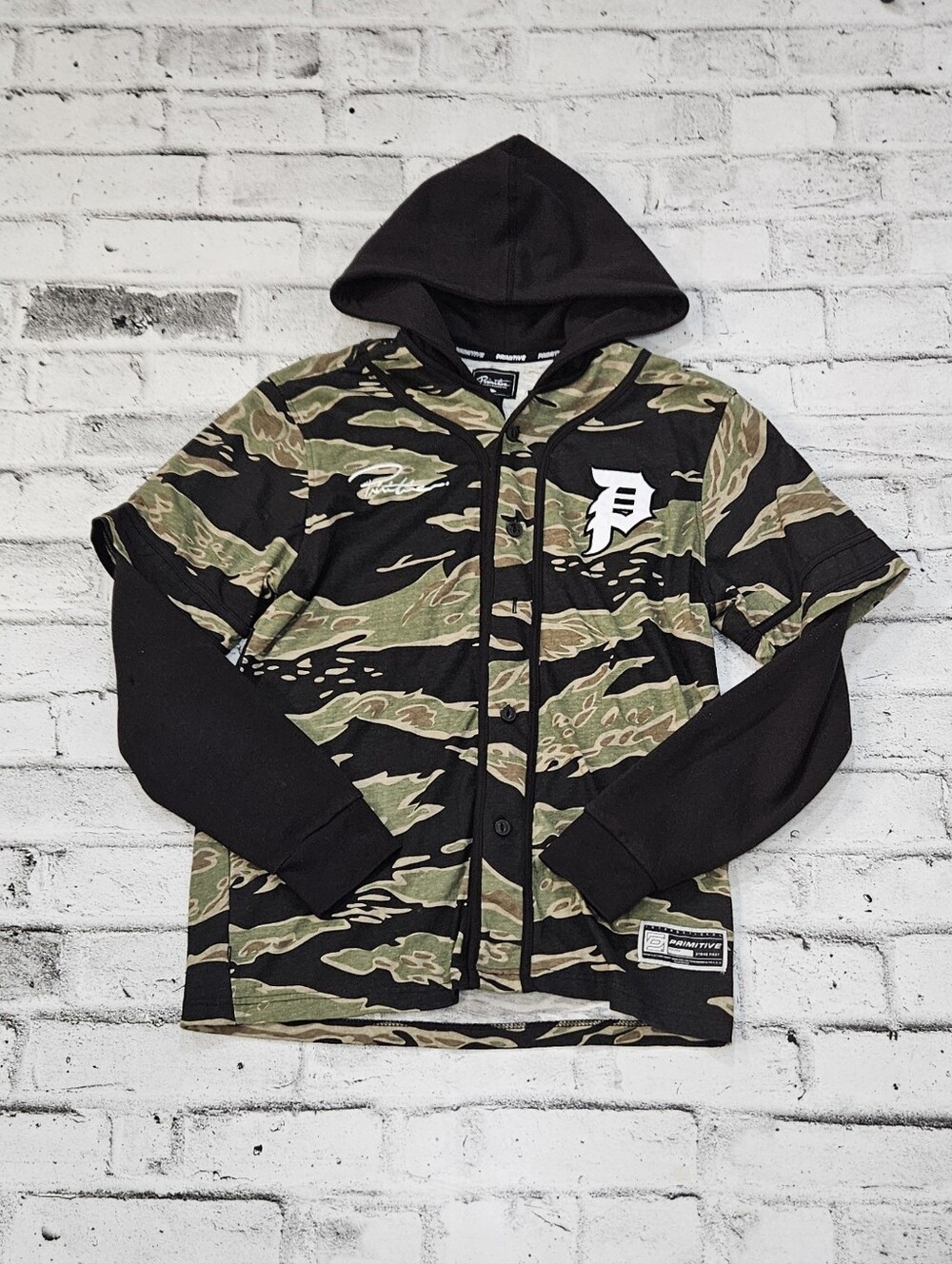 Primitive Skateboarding Camo Layered Baseball Hoodie Shirt Mens Medium